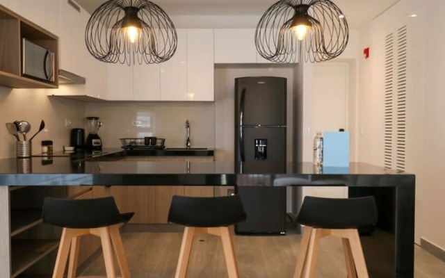 w Unique 2BR With Balcony in Miraflores