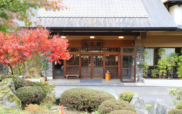 Kamimokuonsen Tatsumikan
