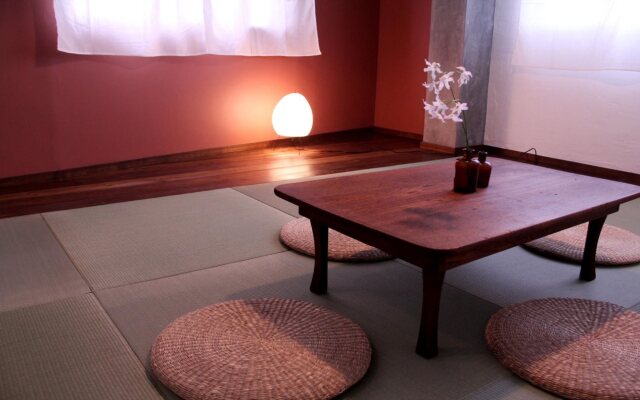 BACCHUS Kofu Guest House - Hostel
