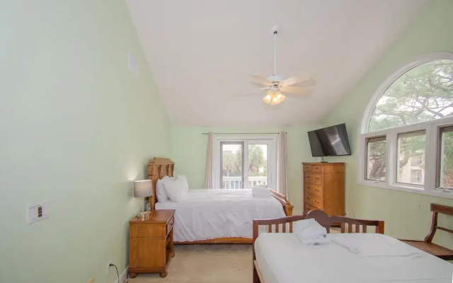 702 Whiting Rd