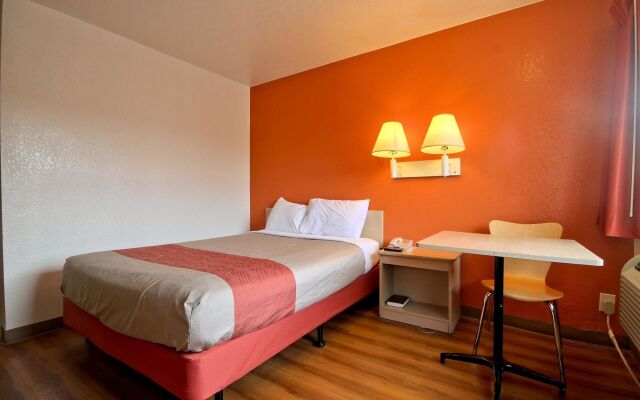 Motel 6 Pompano Beach