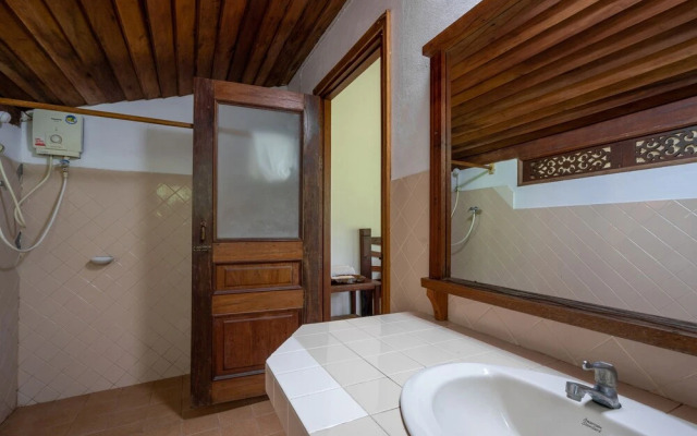 Donsak Orchid Resort