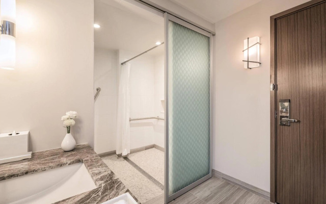 Civic Hotel Autograph Collection