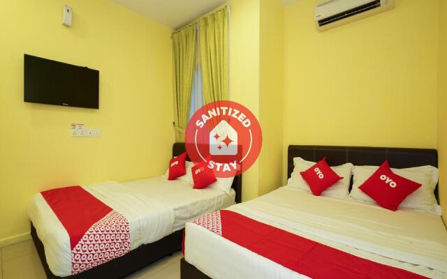 OYO 44103 8 Hotel