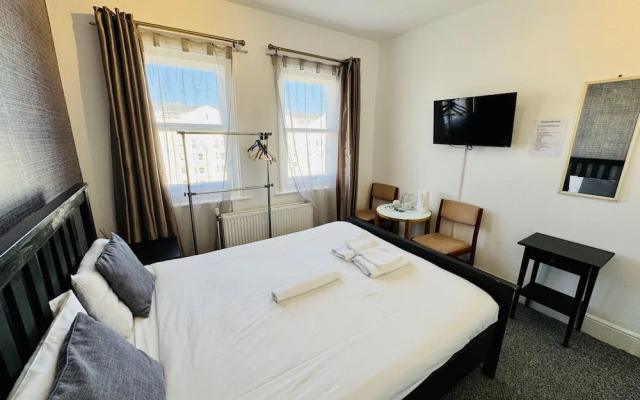 Carlton Courth Hotel Eastbourne