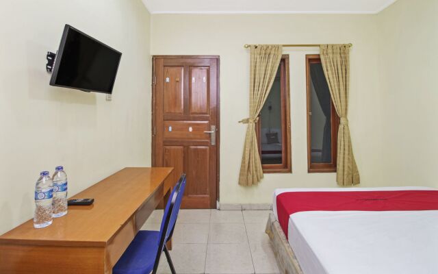 RedDoorz Plus near Ciputra World Kuningan 2