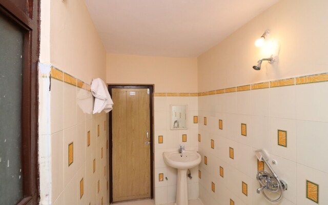 OYO 26582 Hotel Kings