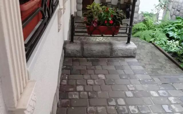 RynOK 25 Deluxe Lviv Center