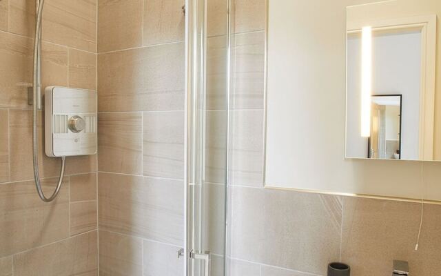 Host Stay Artsbank Apartment