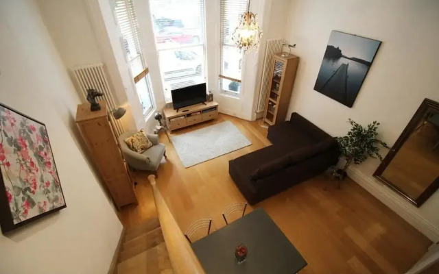 Kensington Mezzanine Apartment