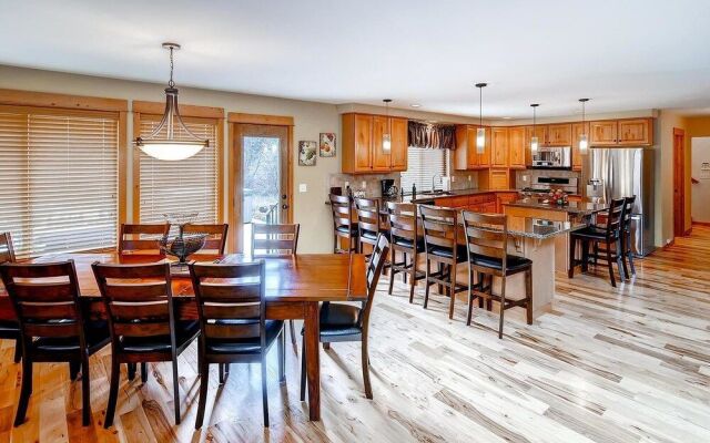 Evergreen Mountain Lodge