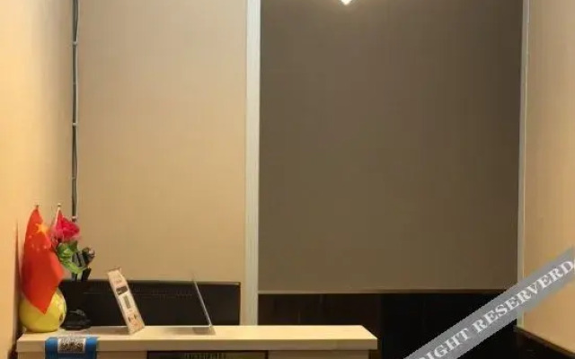 Zhengzhou Zhonghe Hotel (Exhibition Center Store)