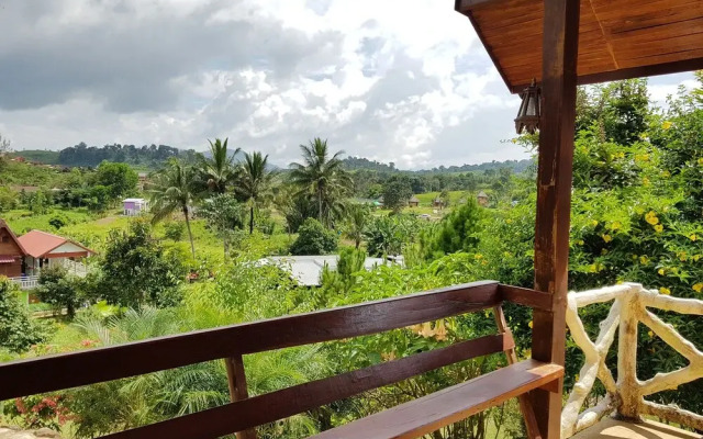 Baan Phanawan Resort