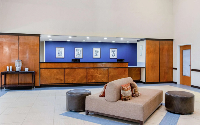 La Quinta by Wyndham Indianapolis Airport Plainfield