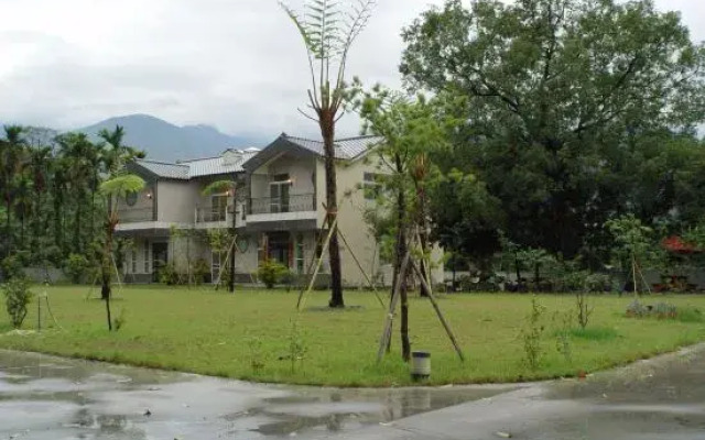Fonglin Villa Hostel