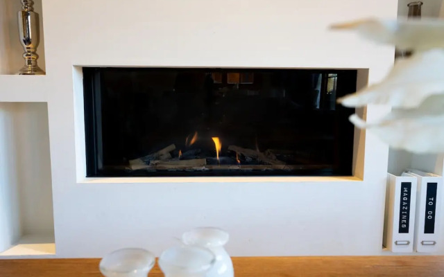Wooden Holiday Home with Microwave near Brunssummerheide