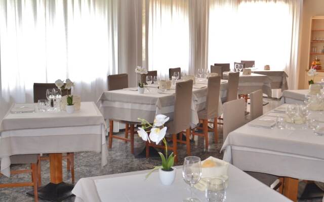 Hotel Mirelia
