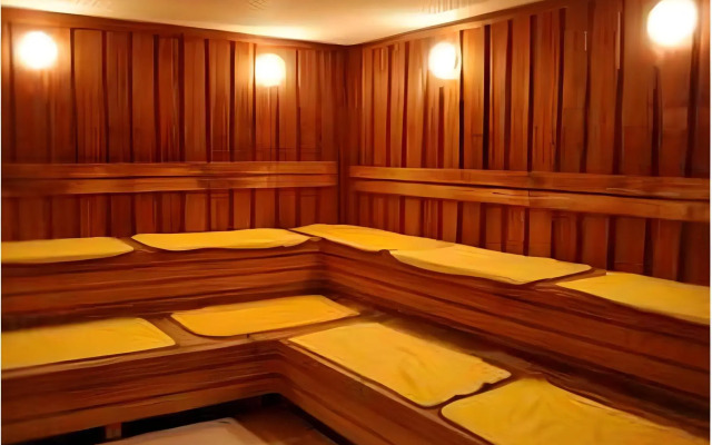 Royal Tainai Park Hotel