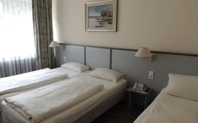 Bahn Hotel