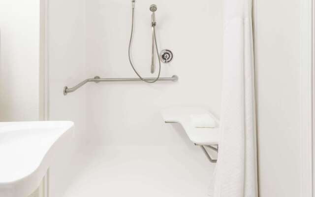 Microtel Inn & Suites by Wyndham Wilson