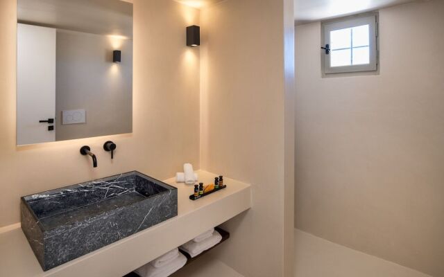 Azanti Suites