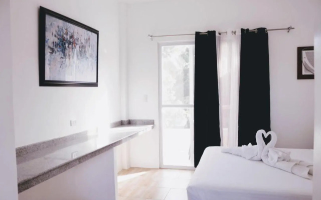 Meili Beach Resort