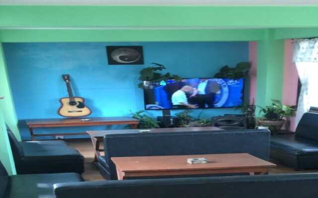 MeroStay 214 Guest House BK