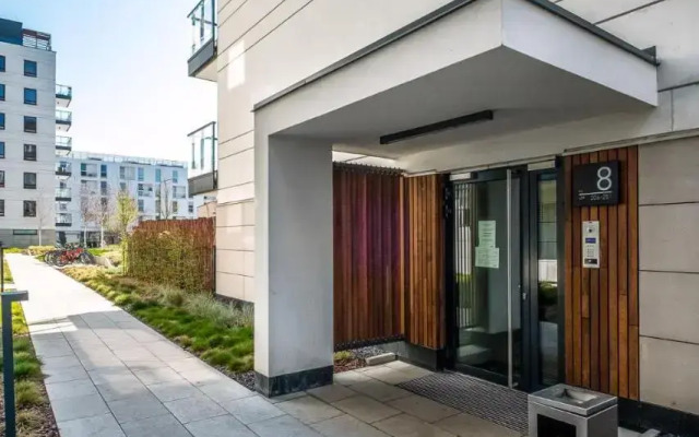 Raya Mansion Warsaw