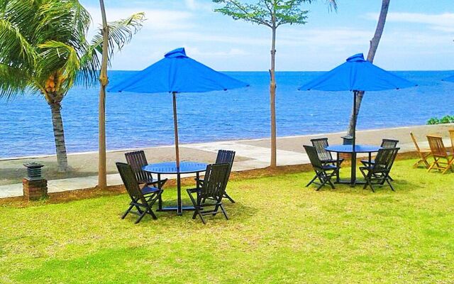 Lovina Beach Club & Resort