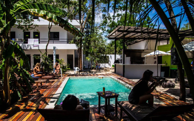 Che Tulum Hostel & Bar