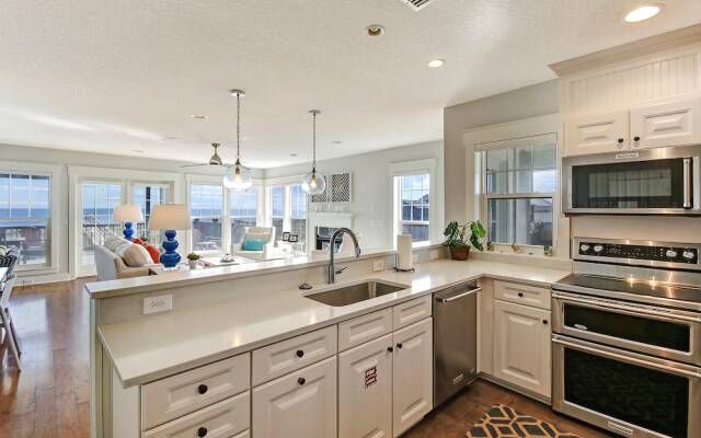 146 S. Fletcher - 3 Br Bungalow