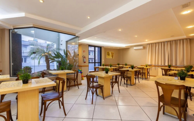 Tri Hotel & Flat Caxias