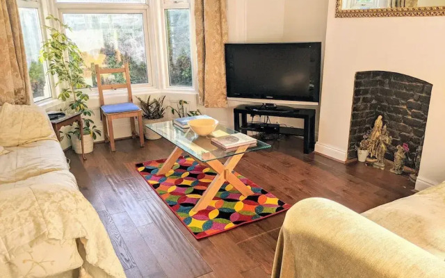 Highbury House Apartment