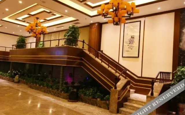 Yunjin Holiday Hotel (Zhangye Wetland Park)