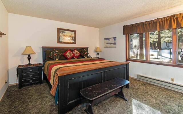 Winterset #02 - Shared Hot Tub & Pool!