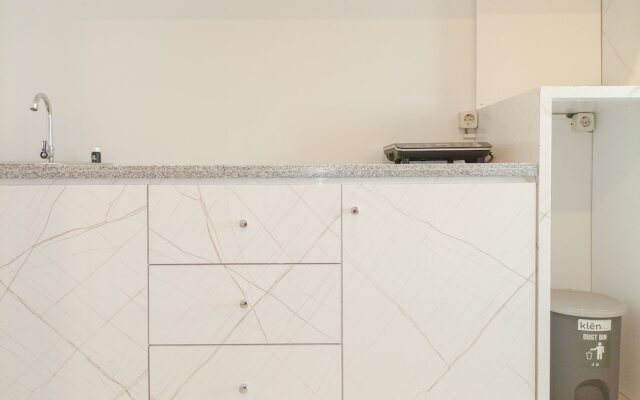 Elegant And Minimalist Studio At Mataram City Apartment