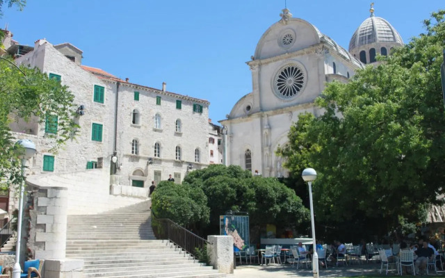 Rooms & Studio Apartments Šibenik