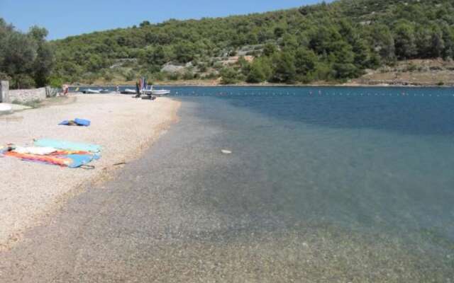 Lovely Apartment in Pirovac With Balcony