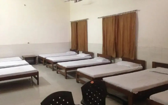 Goroomgo Tourist Home Rishikesh