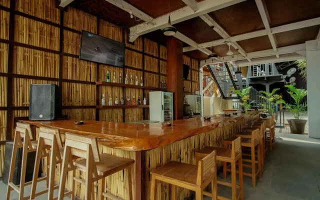 Gili Sands Hotel & Bar