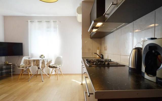 Bissa in Rovinj With 1 Bedrooms and 1 Bathrooms