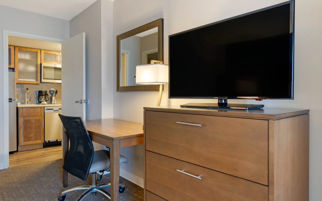 Staybridge Suites Orlando Royale Parc Suites by IHG