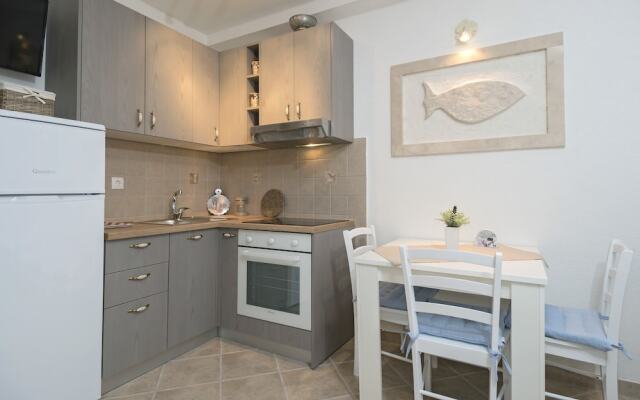 Spacious Apartment Krvavica