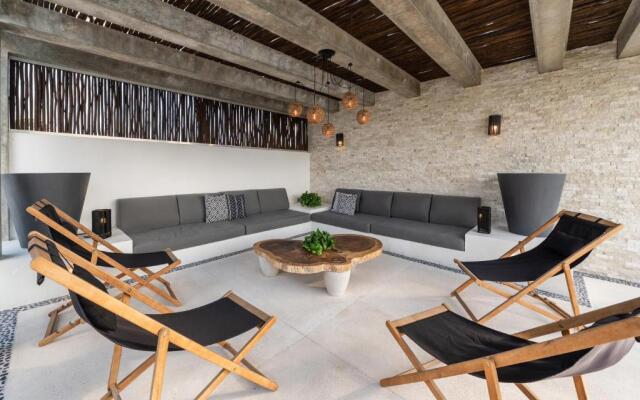 Cozy Studio in La Veleta Tulum with Gym and Pool