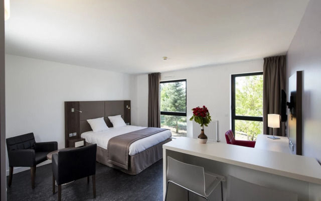 Adonis Dijon Maison Internationale