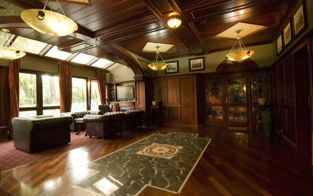 Golden Ball Club Hotel & Fitness