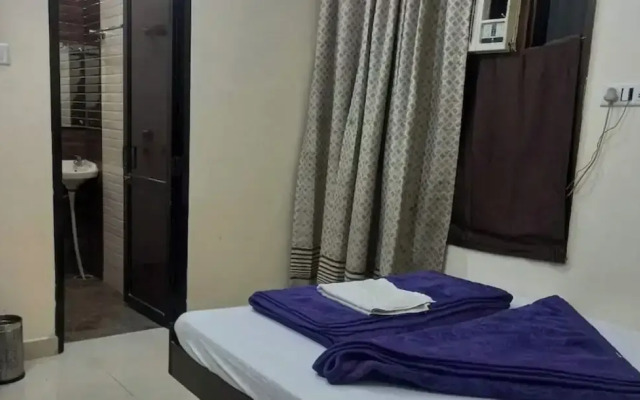 Goroomgo Blessing Inn Jalandhar