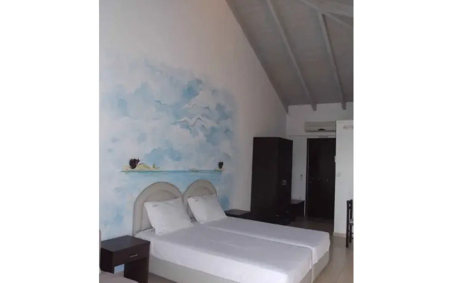 Hotel Theasis
