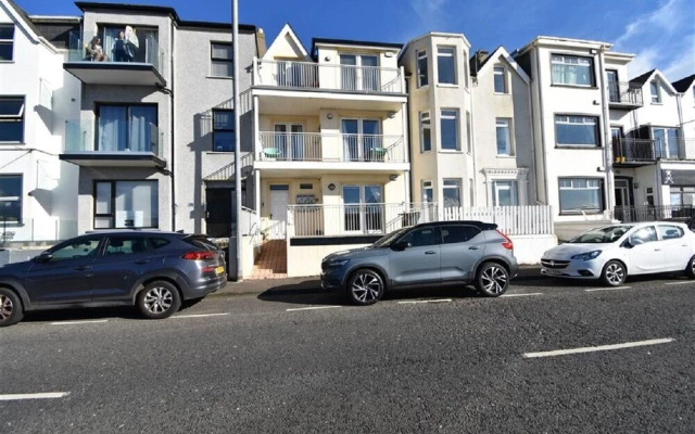 No 6 Sandhaven