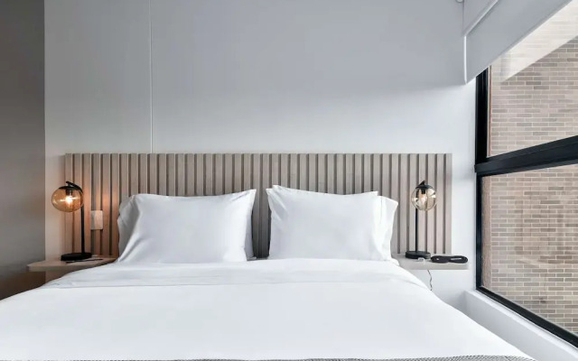 w Comfy Loft w Perfect Deco in Santa Barbara